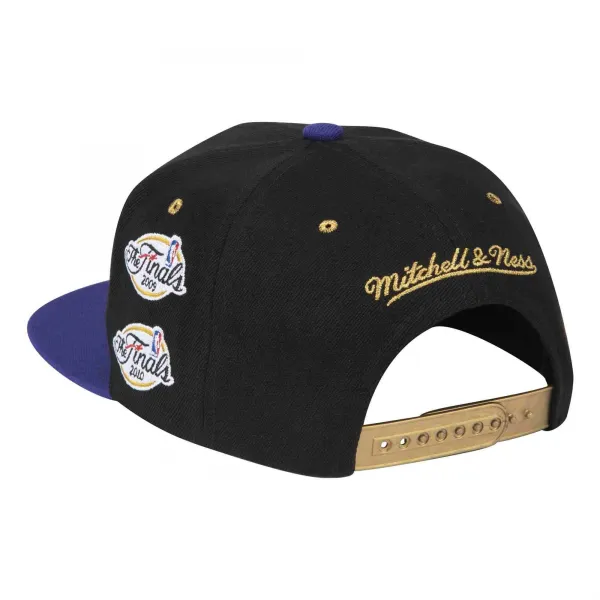 GORRA MITCHELL AND NESS - NBA LAKERS CHAMPION TROPHY