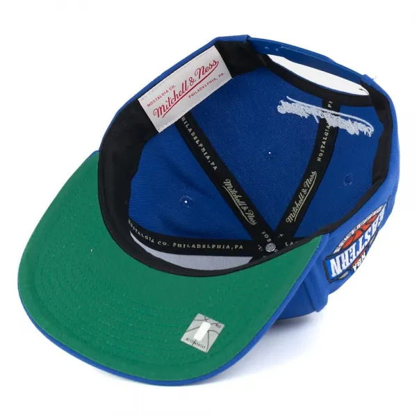 Gorra plana New York Knicks "Conference Patch" - Mitchell and Ness