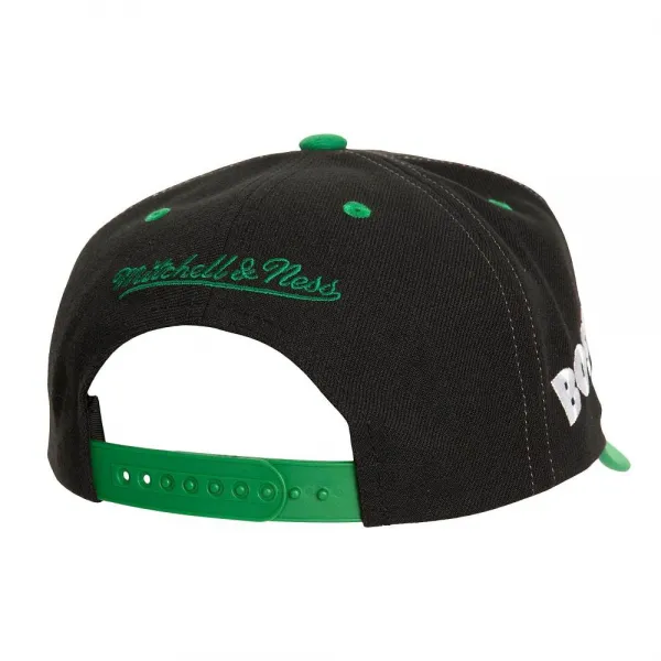 Gorra Curva Boston Celtics Overbite Pro de Mitchell and Ness