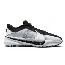 Zapatillas Nike Zoom Freak 5 Oreo en blanco