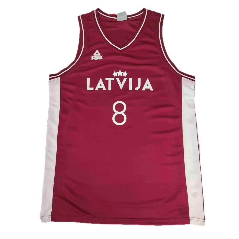 Camiseta Davis Bertans Letonia - Peak roja