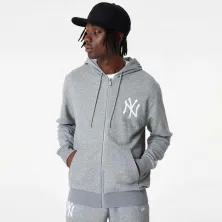 Sudadera New York Yankees League Essential New Era MLB gris modelo